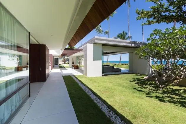 Five Bedrooms Villa