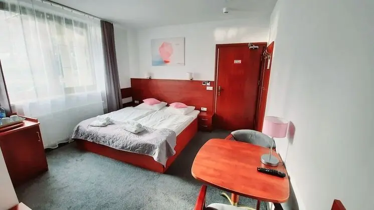 Tek Büyük veya İki Ayrı Yataklı Oda