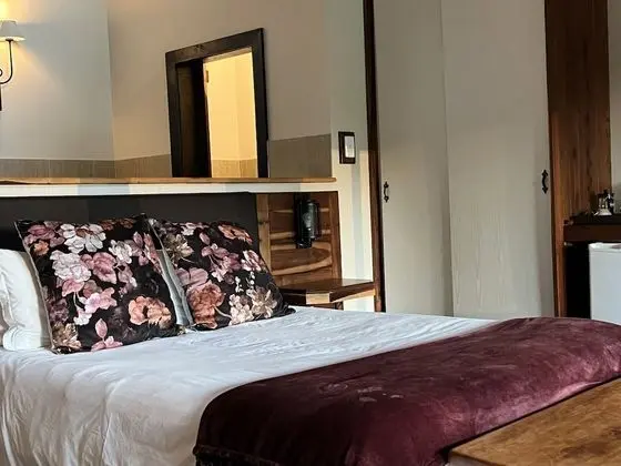 Luxury Tek Büyük Yataklı Oda