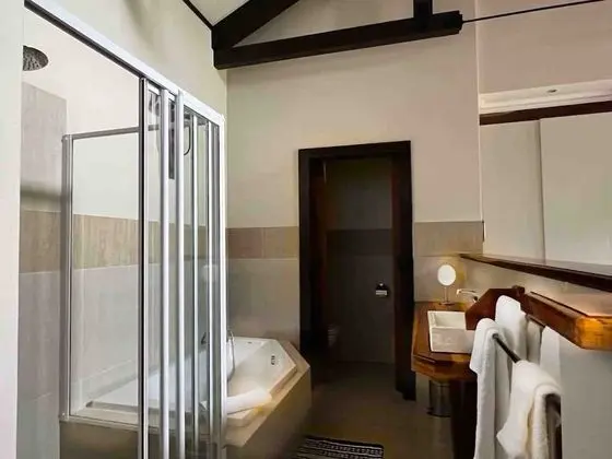 Luxury Tek Büyük Yataklı Oda