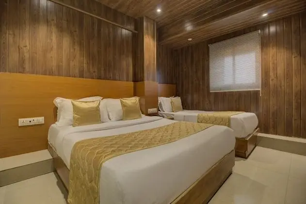 Deluxe Üç Kişilik Oda