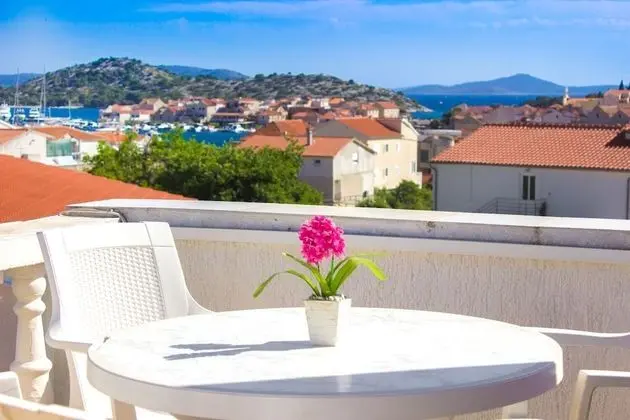 Apart Daire (Malaga - comfortable and free parking)