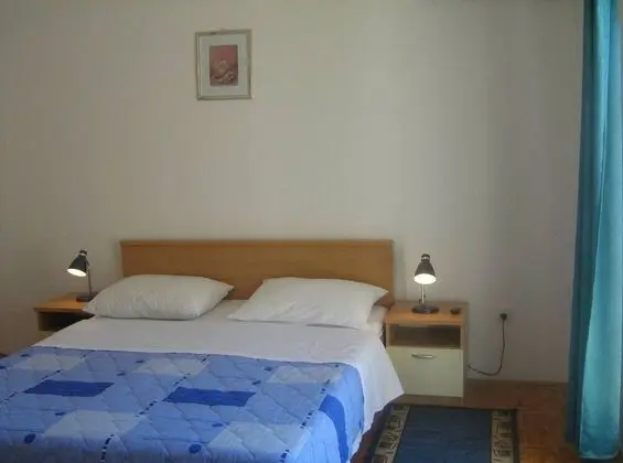 Apart Daire (Malaga - comfortable and free parking)