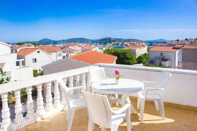 Apart Daire (Malaga - comfortable and free parking)