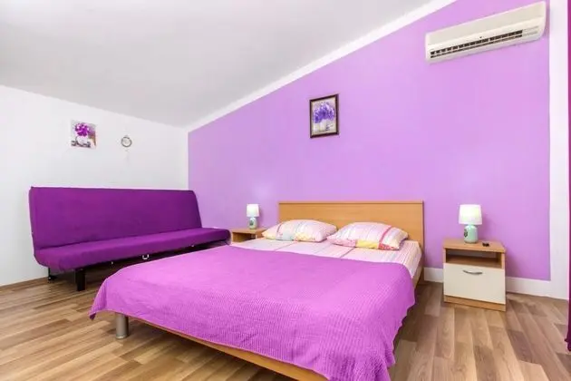 Apart Daire (Malaga - comfortable and free parking)