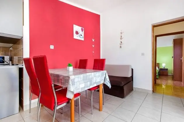 Apart Daire (Malaga - comfortable and free parking)