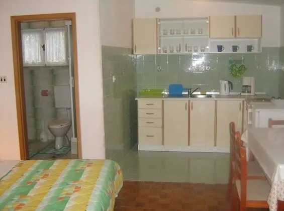 Stüdyo (Malaga - comfortable and free parking)