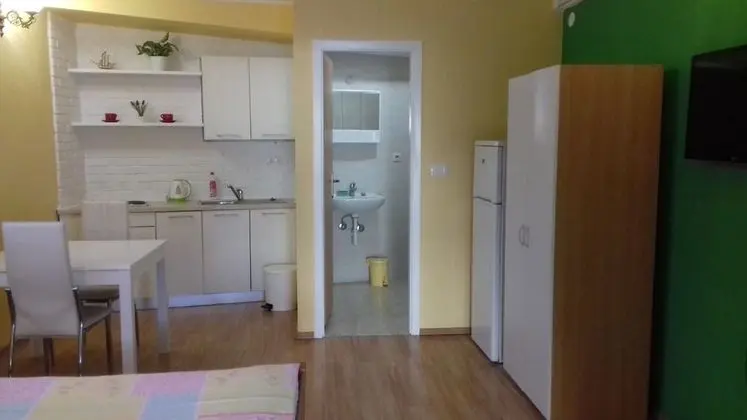 Stüdyo (Malaga - comfortable and free parking)