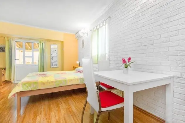 Stüdyo (Malaga - comfortable and free parking)