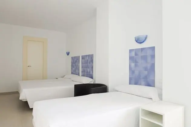 Üç Kişilik Oda, Balkon
