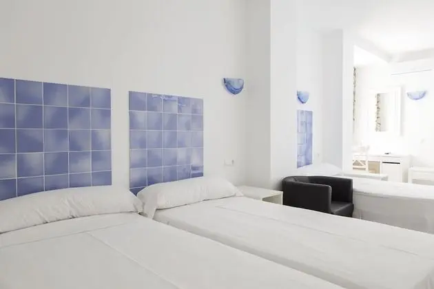 Üç Kişilik Oda, Balkon
