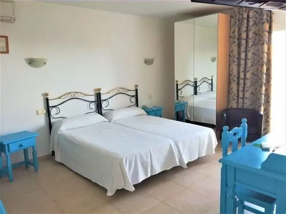 Üç Kişilik Oda, Balkon