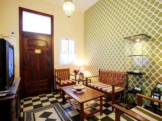 Tek Büyük Yataklı Oda, Ortak Banyo