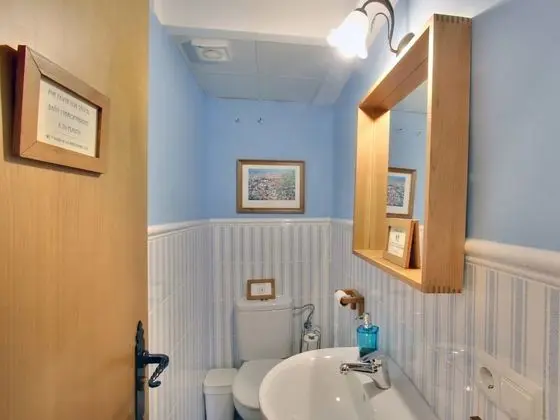Tek Büyük Yataklı Oda, Ortak Banyo