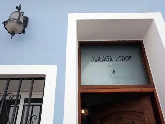 Tek Büyük Yataklı Oda, Ortak Banyo