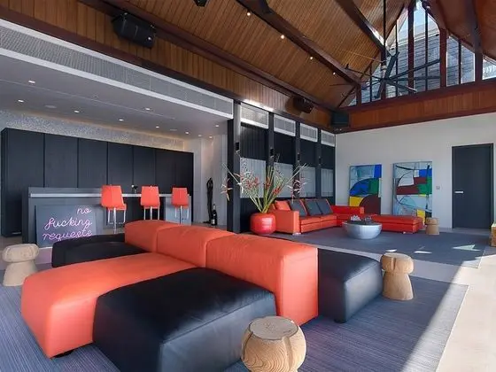 Villa M