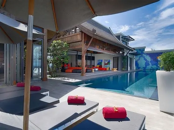 Villa M