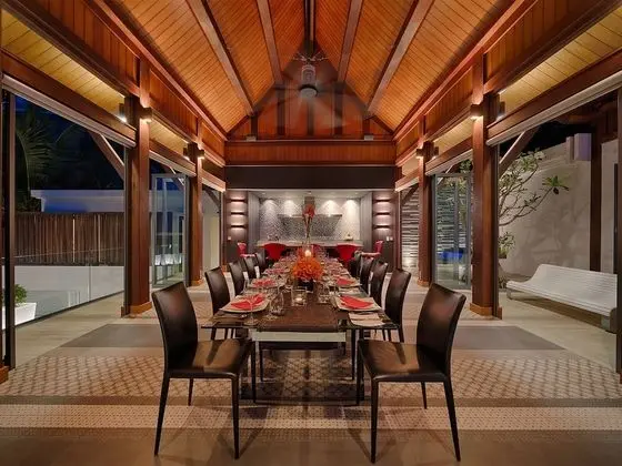 Villa M