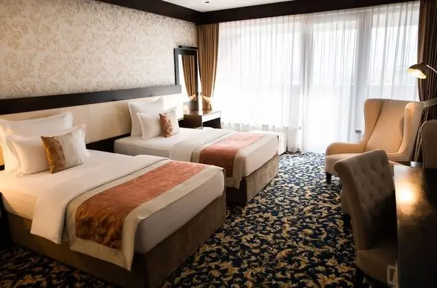 Luxury Tek Büyük veya İki Ayrı Yataklı Oda, Balkon