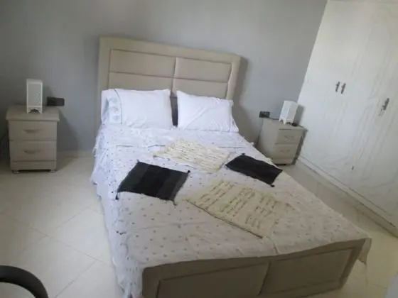 Tek Büyük Yataklı Oda