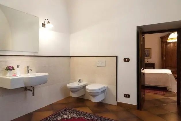 Basic Tek Büyük veya İki Ayrı Yataklı Oda