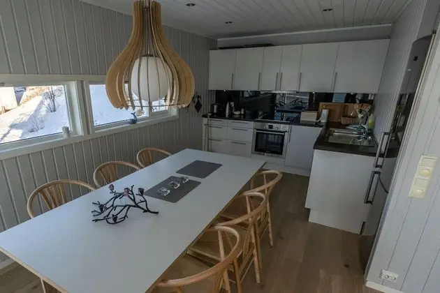 RORBU PREMIUM 3 BEDROOMS, SEA VIEW