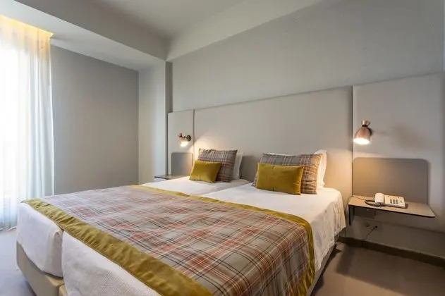 Superior Tek Büyük veya İki Ayrı Yataklı Oda