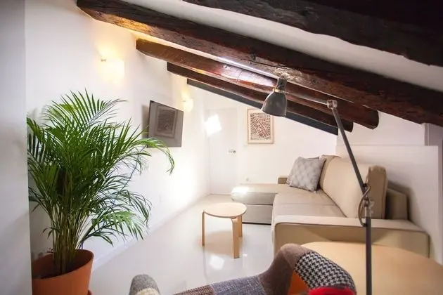 Economy Çatı Katı (Loft), 1 Yatak Odası (3 pax)