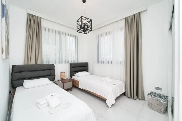3 + 1 Daire Standard Bahçe Manzaralı, Bahçe Katı