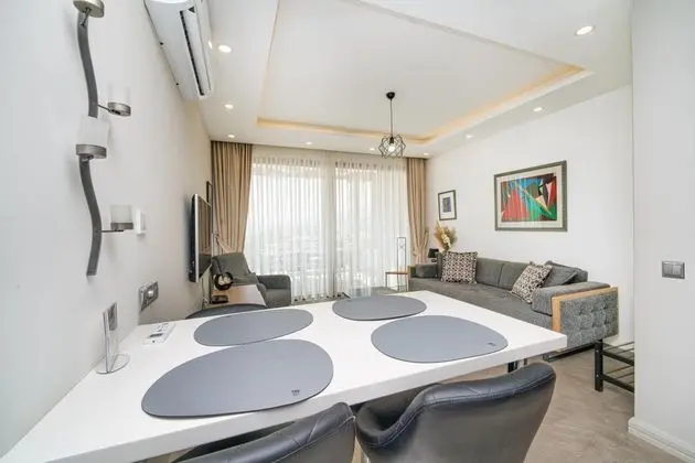 Penthouse Standard 2. Kat Havuz Manzaralı