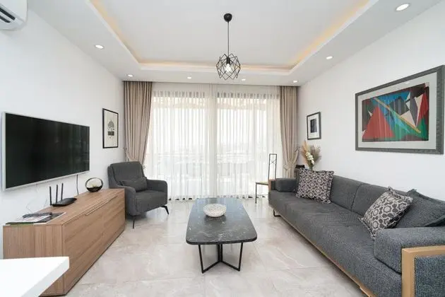 Penthouse Standard 2. Kat Havuz Manzaralı