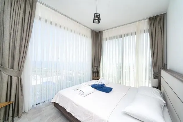 Penthouse Standard 2. Kat Havuz Manzaralı