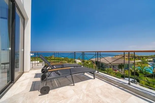Penthouse Standard 2. Kat Havuz Manzaralı