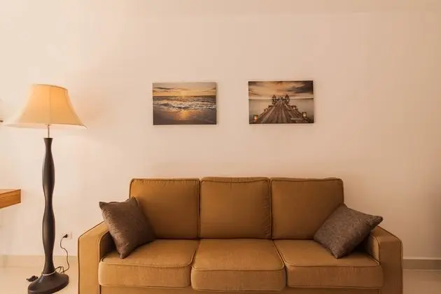 One Bedroom Apartment