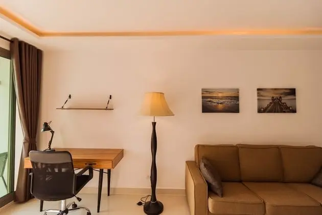 One Bedroom Apartment