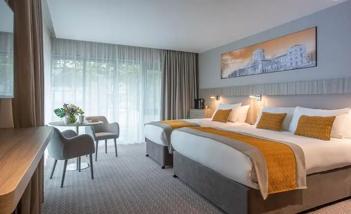 Deluxe Double & Single Room