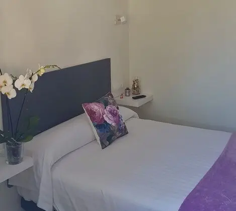 Basic Tek Büyük Yataklı Oda