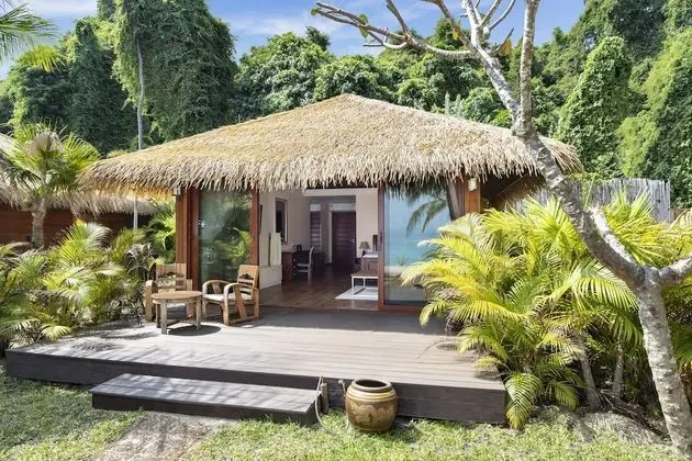 Luxury Beachfront Villa