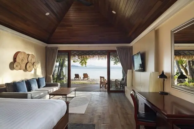 Luxury Beachfront Villa