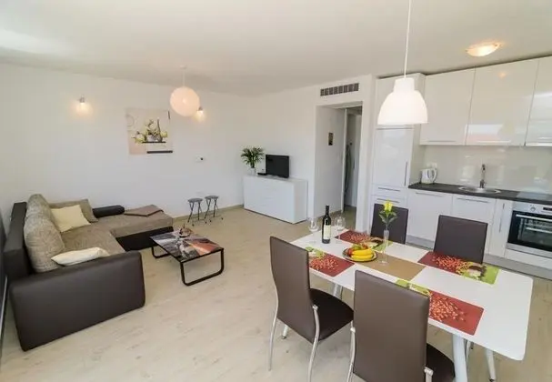 Apart Daire (Mali princ - modern and comfortable -)