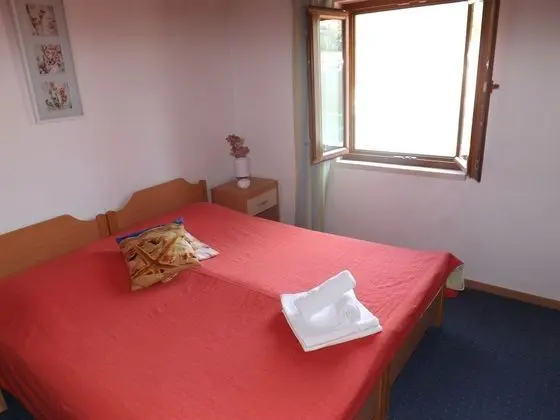 Tek Büyük Yataklı Oda, 2 Tek Kişilik Yatak