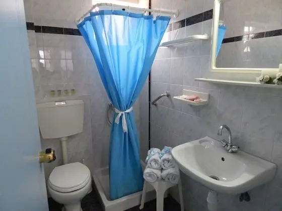 Stüdyo, Bahçe Manzaralı
