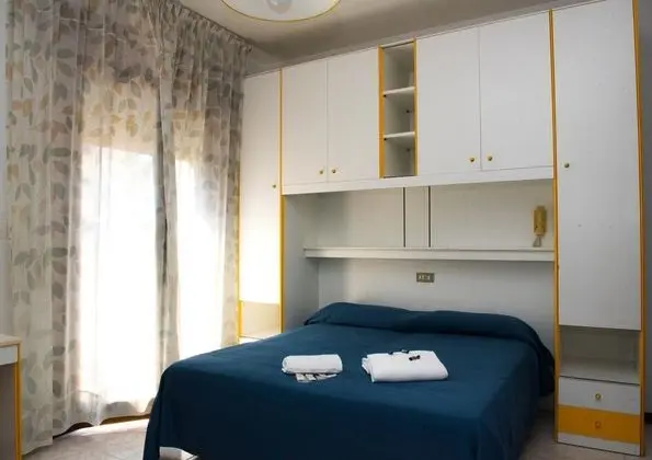 Çift ​​kişilik Standard