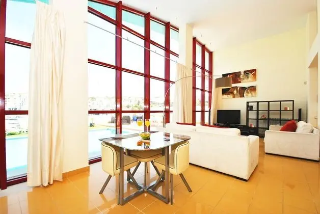 Villa, 3 Yatak Odası, Kişiye Özel Havuzlu, Havuz Manzaralı