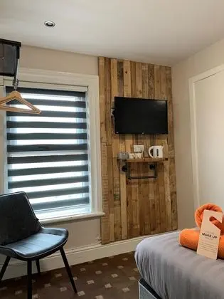 Basic Tek Büyük Yataklı Oda, Banyolu/Duşlu (Small)