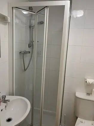 Basic Tek Büyük Yataklı Oda, Banyolu/Duşlu (Small)