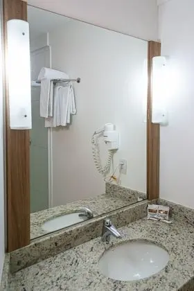 Standard Üç Kişilik Oda, Birden Çok Yatak