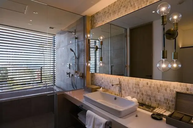 Oda, Sigara İçilmez (Corner Suite)