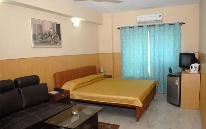 Deluxe Tek Büyük Yataklı Oda, 1 Büyük (Queen) Boy Yatak, Sigara İçilebilir