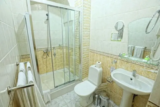 Standard Tek Büyük Yataklı Oda